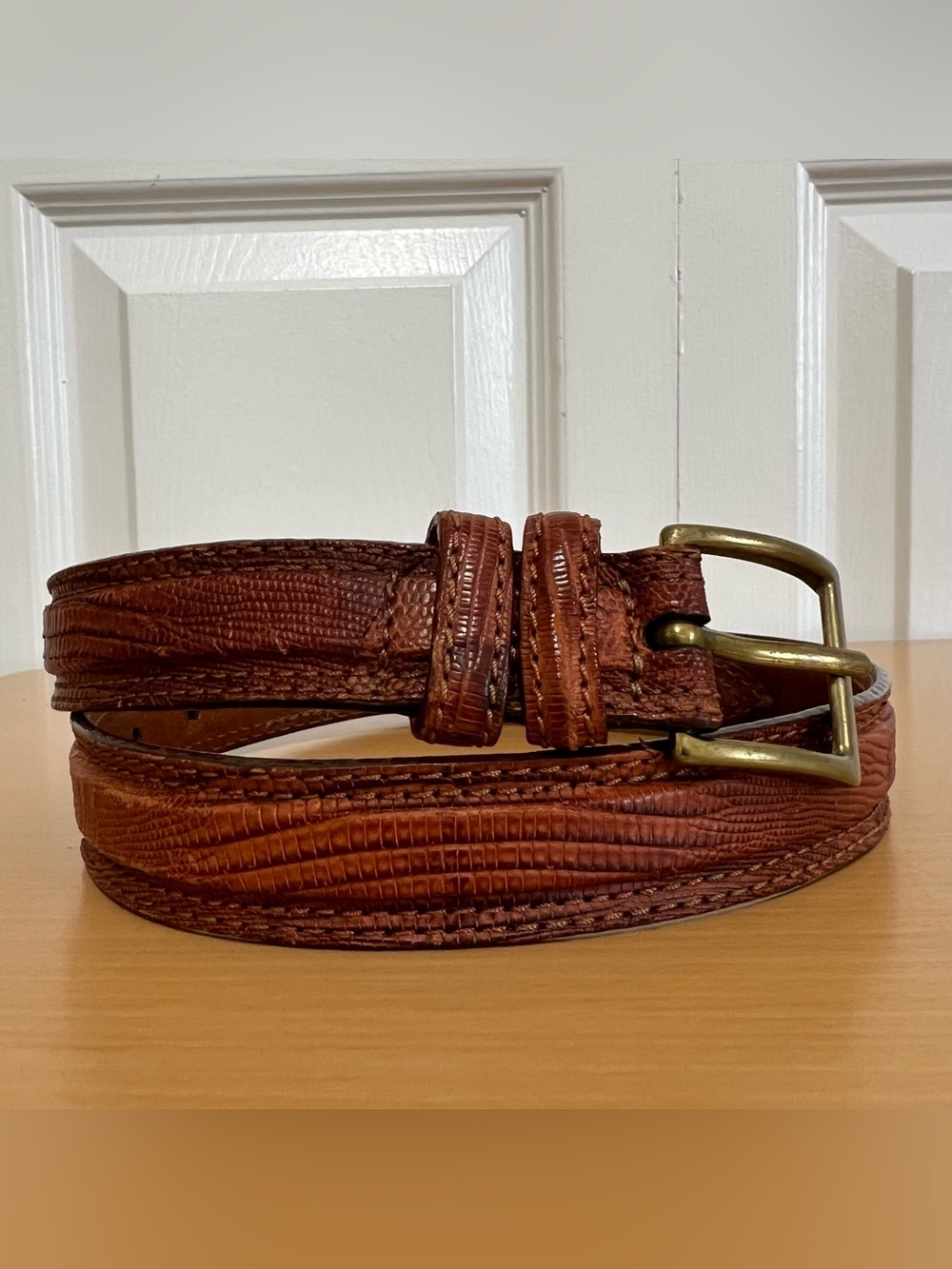Vtg Giogio Armani Men's Brown Textured Leather Belt Size 70/28